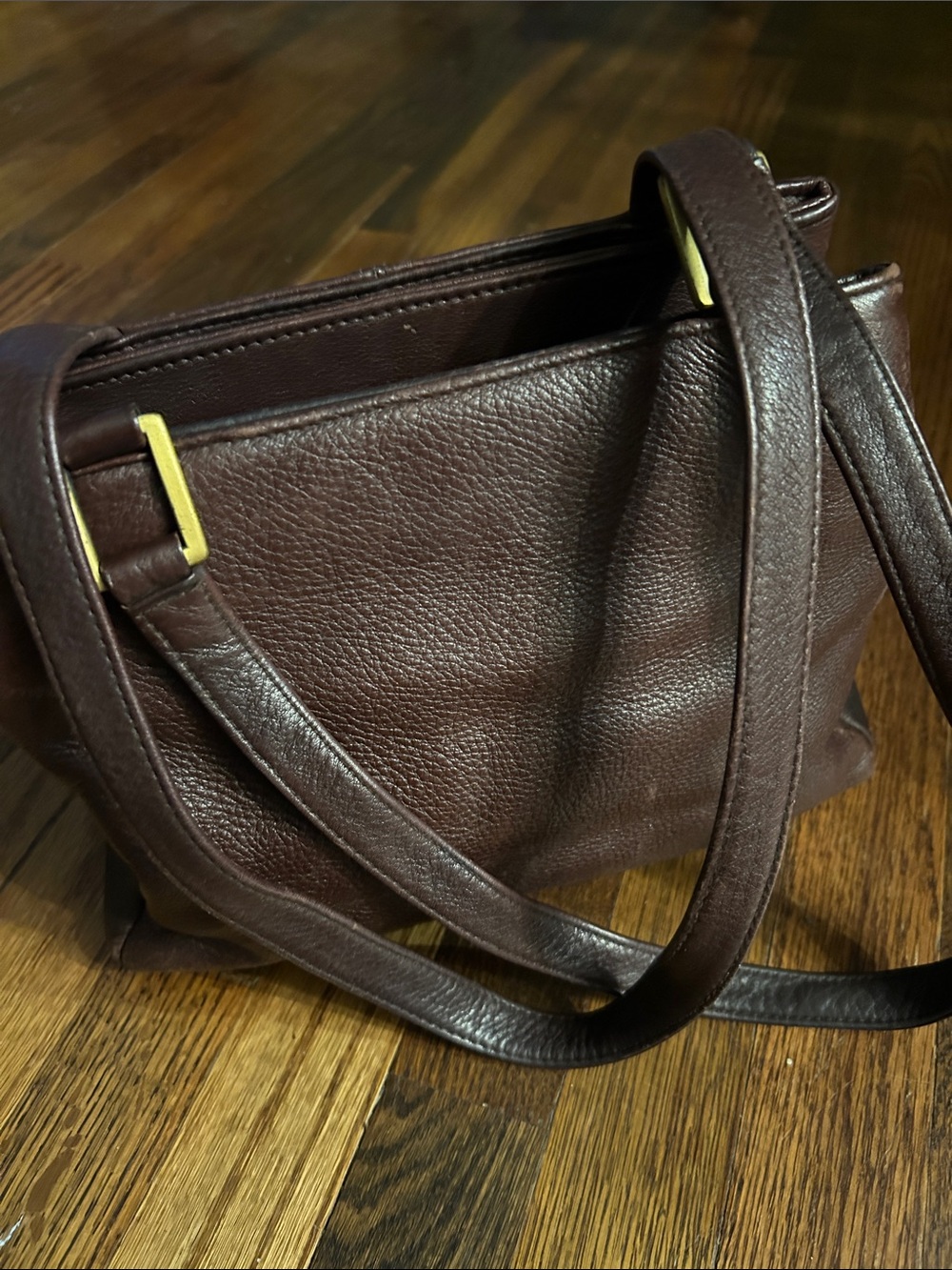 Claudia Barnes 100% leather Brown Shoulder Bag with Gold-Tone Hardware
